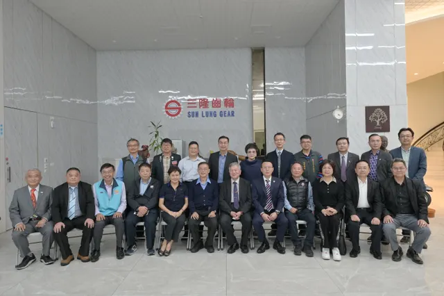 2024-0205-廖坤隆學長三隆齒輪公司相簿封面
