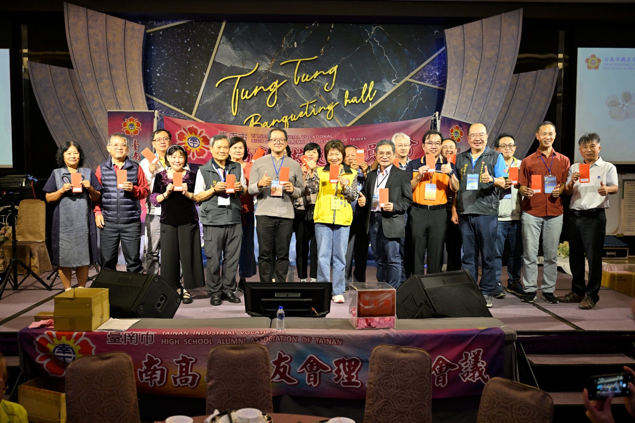 MAO_DSC8871_70percent.jpg